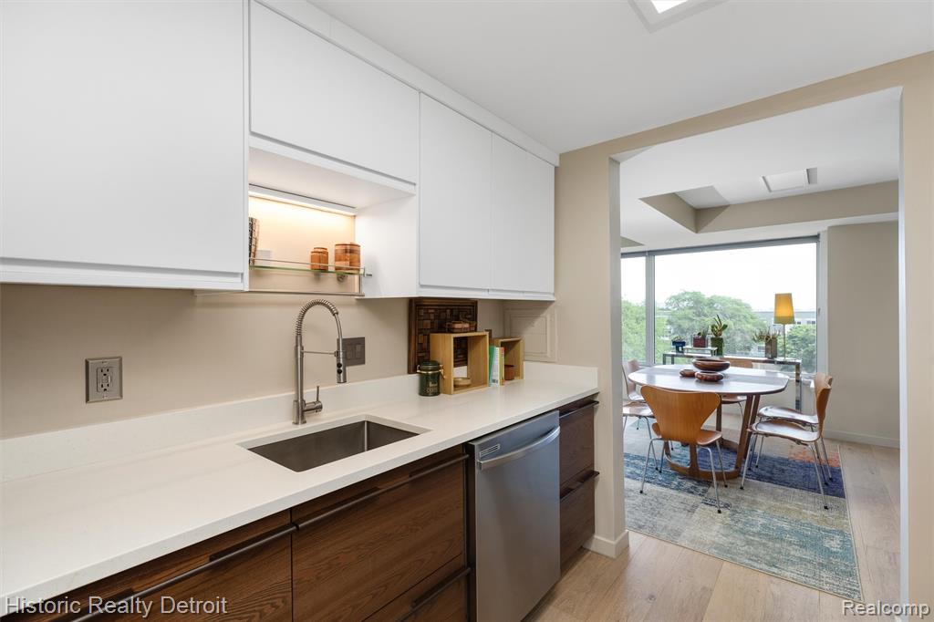 1300 E Lafayette Street Property Photo 5