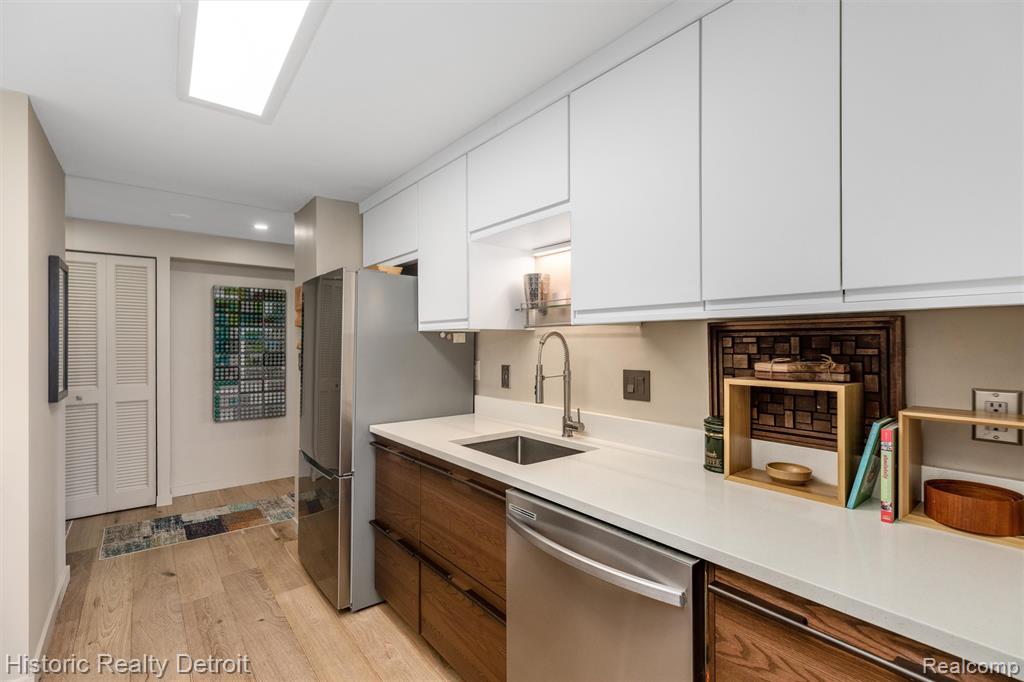 1300 E Lafayette Street Property Photo 7