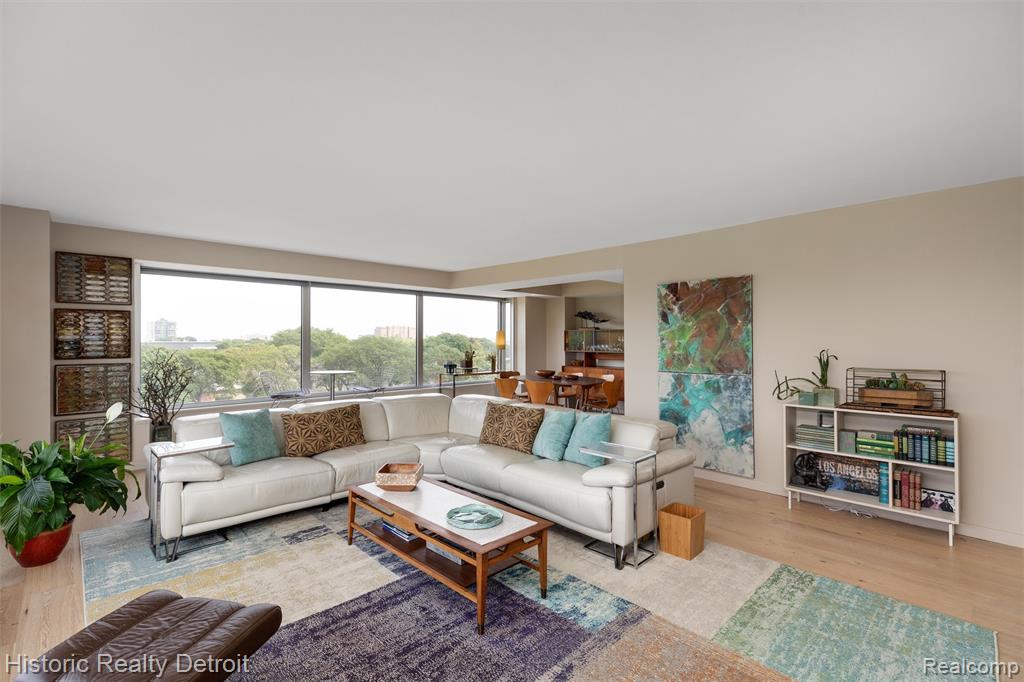 1300 E Lafayette Street Property Photo 13