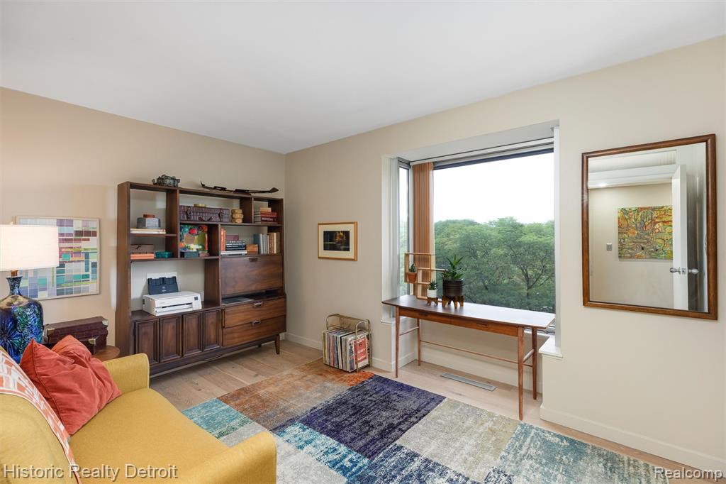 1300 E Lafayette Street Property Photo 18