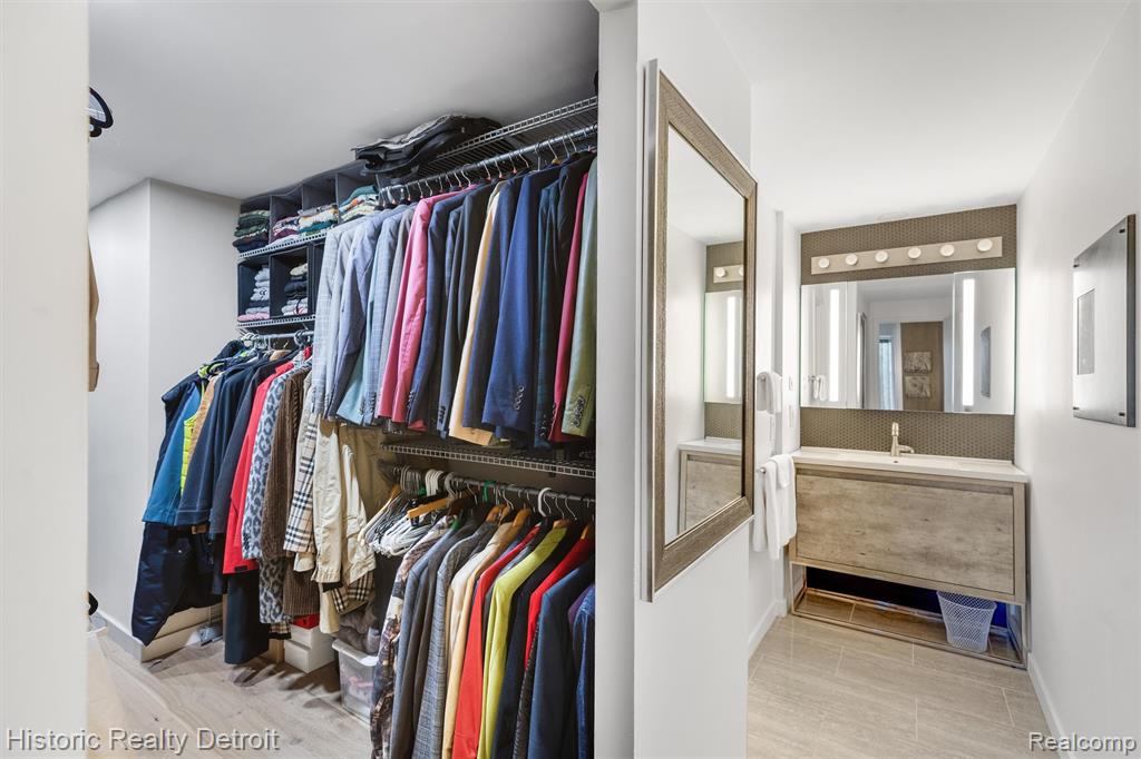 1300 E Lafayette Street Property Photo 25