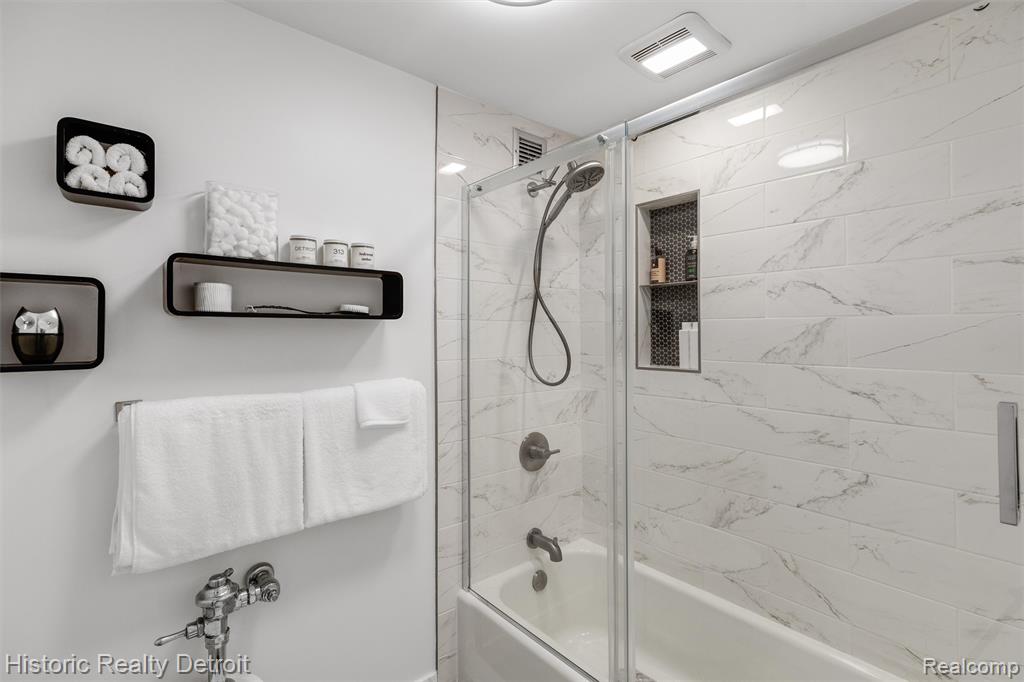 1300 E Lafayette Street Property Photo 28
