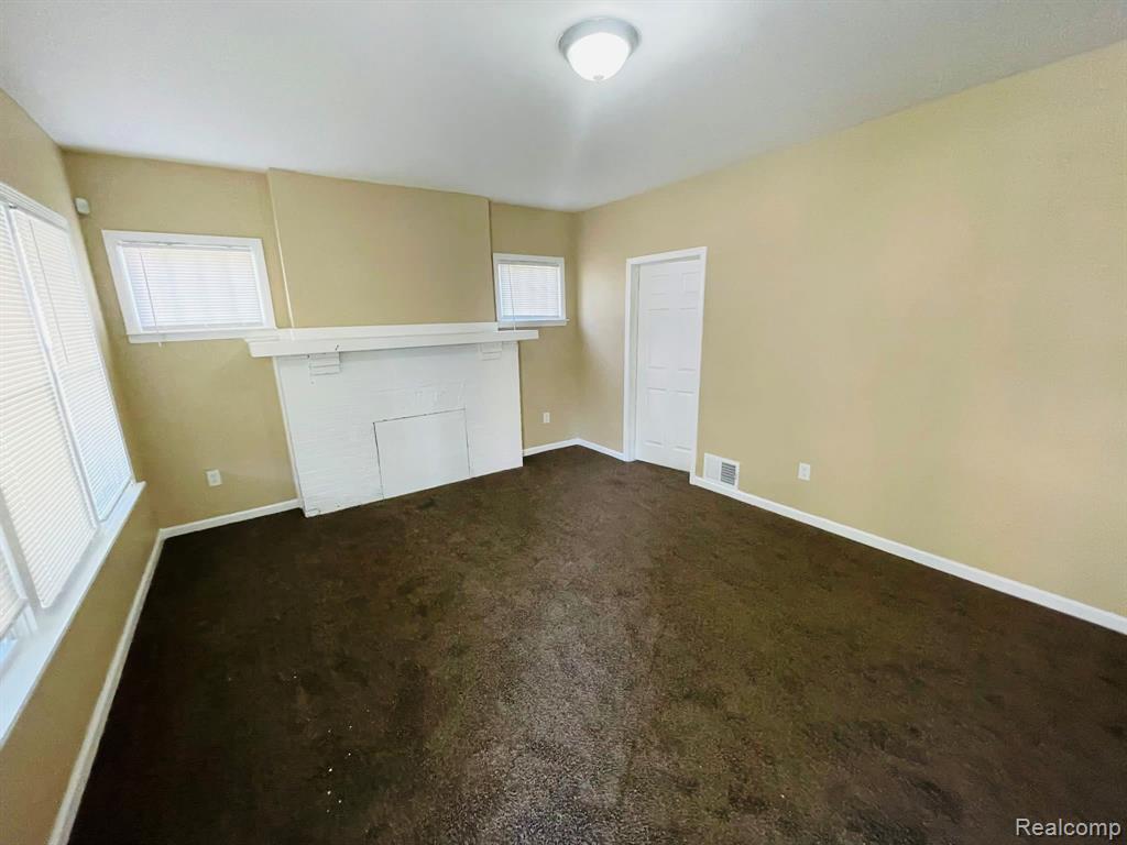 17564 Cooley Street Property Photo 8