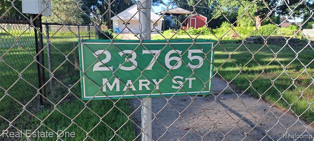 23765 Mary Street Property Photo 1