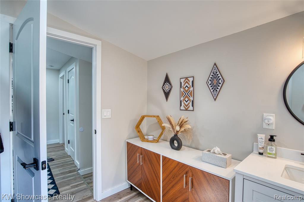 134 2nd Street Property Photo 15