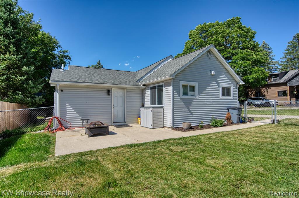 134 2nd Street Property Photo 20