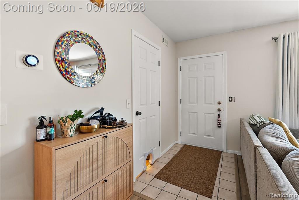 399 Spring Brooke Drive Property Photo 8