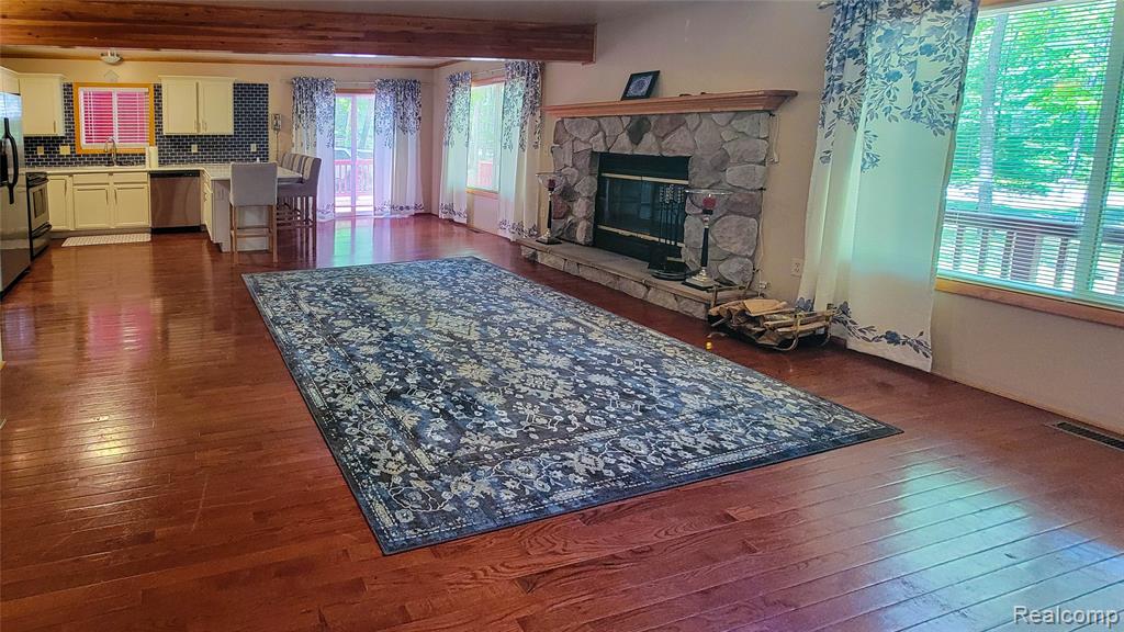 416 Crystal Lane Property Photo 9