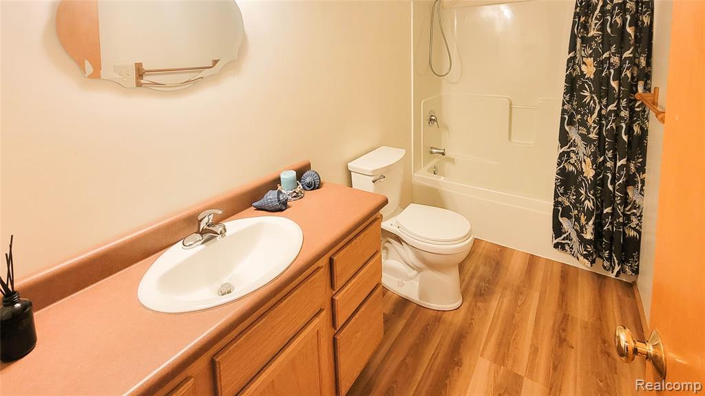 416 Crystal Lane Property Photo 15