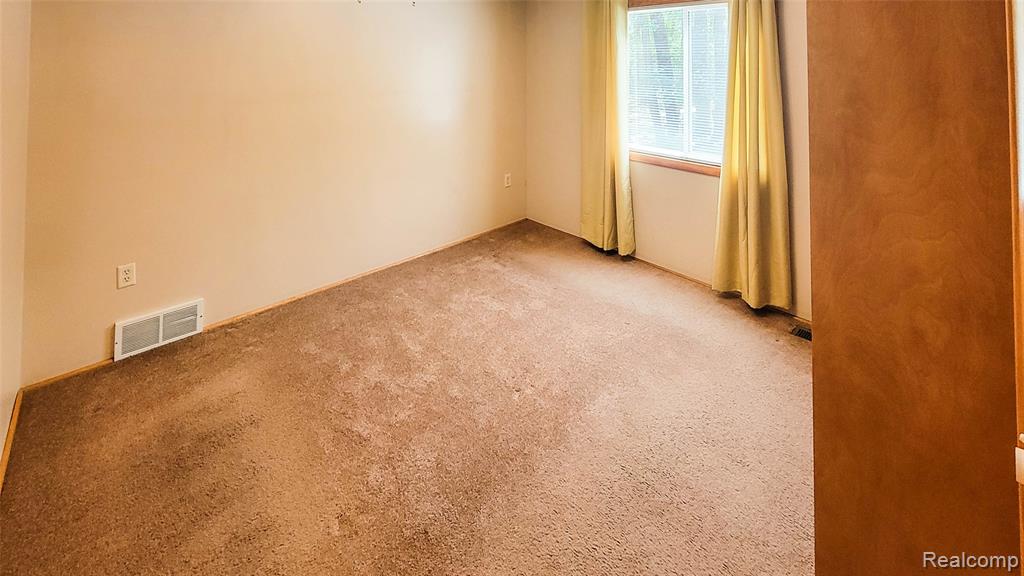 416 Crystal Lane Property Photo 18