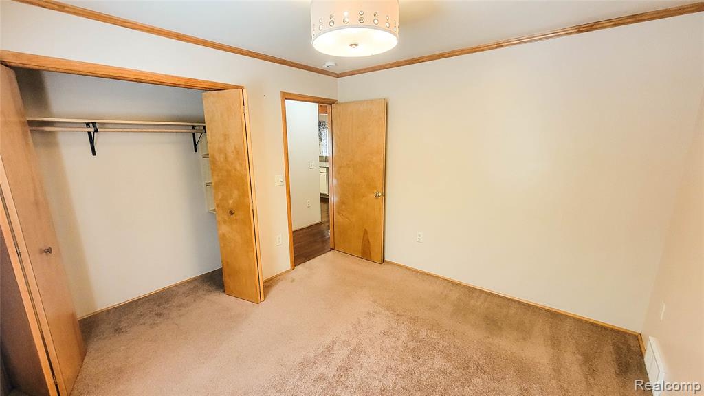 416 Crystal Lane Property Photo 19
