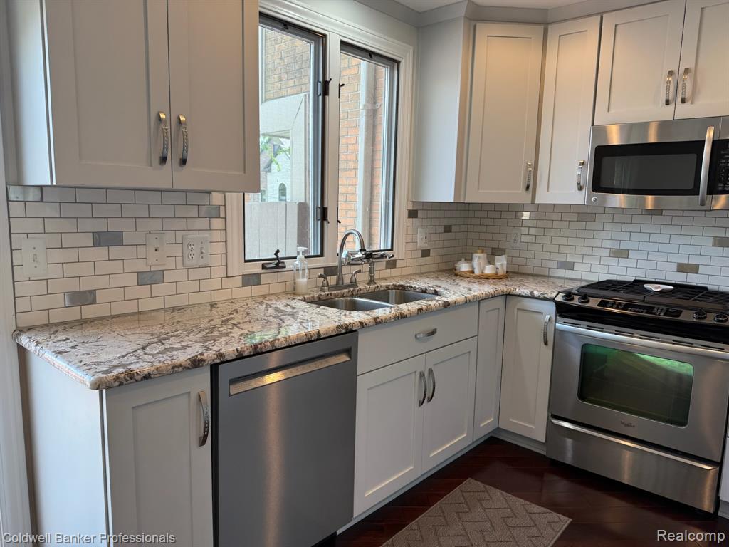 33374 Jefferson Avenue Property Photo 14