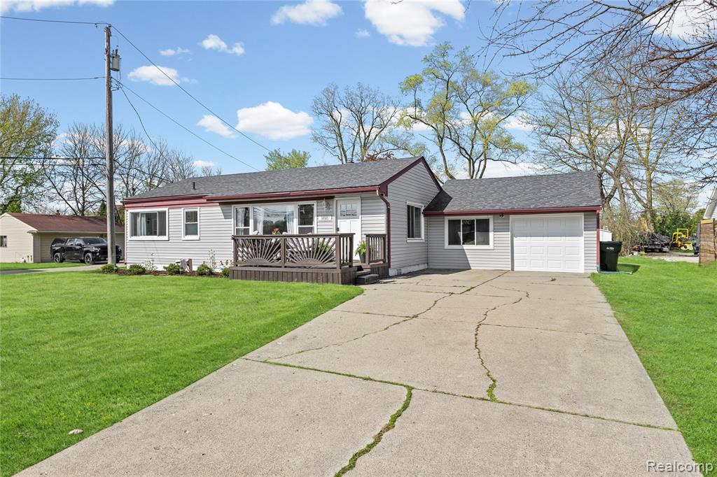 34585 Koch Avenue Property Photo 3