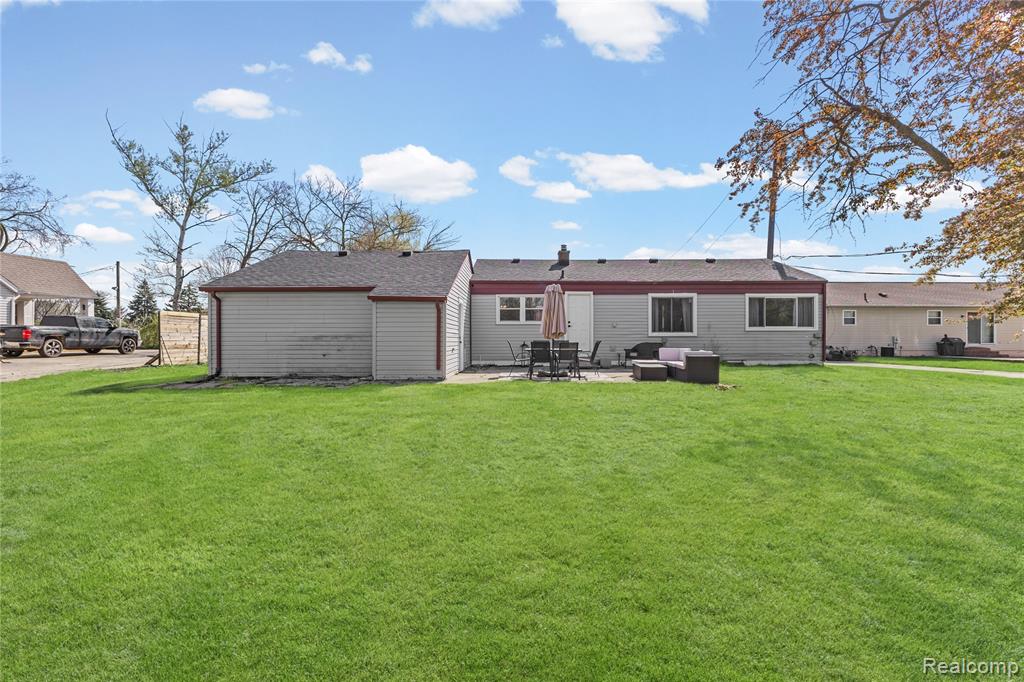 34585 Koch Avenue Property Photo 5