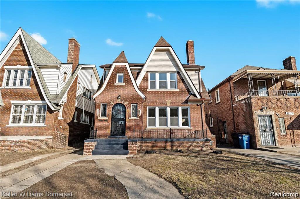 17178 Roselawn Street Property Photo 1