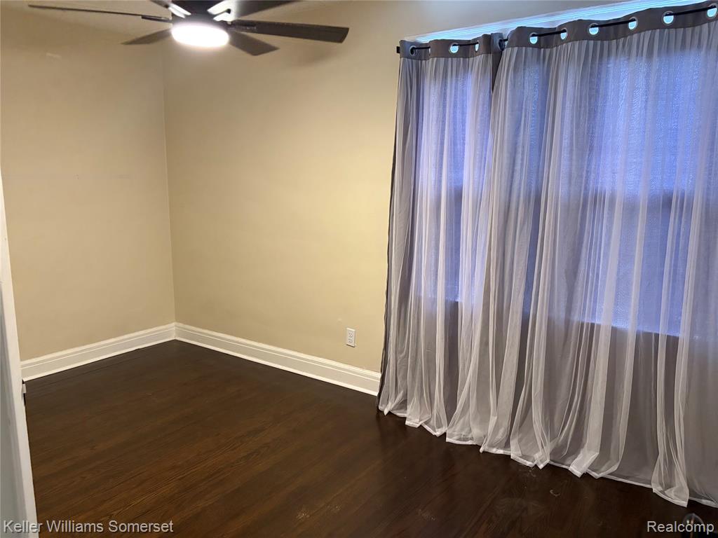 17178 Roselawn Street Property Photo 8