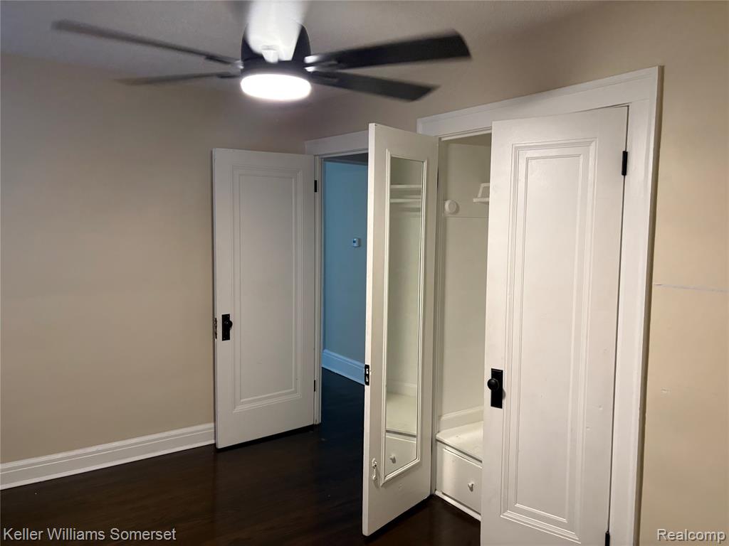 17178 Roselawn Street Property Photo 9