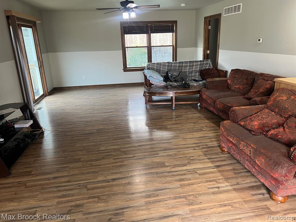 265 Huron Forest Drive Property Photo 2