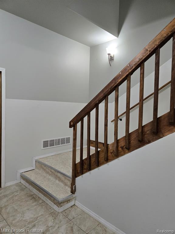 265 Huron Forest Drive Property Photo 14