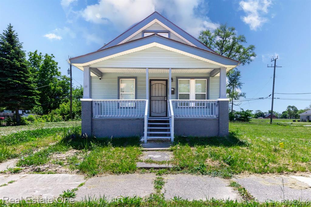 6427 Linsdale Street Property Photo 1