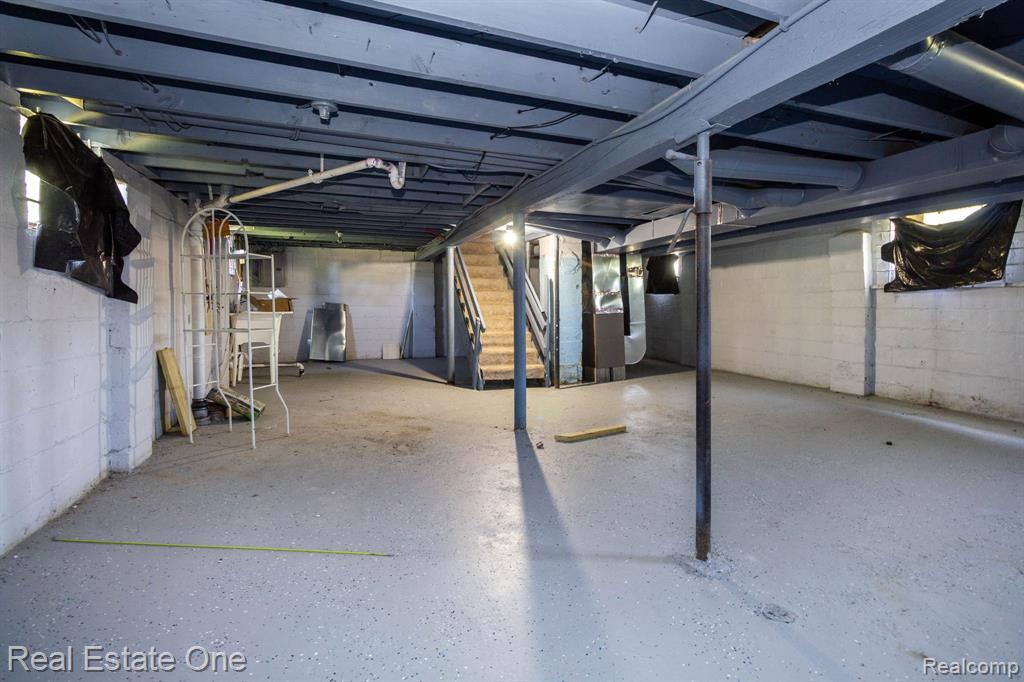 6427 Linsdale Street Property Photo 22