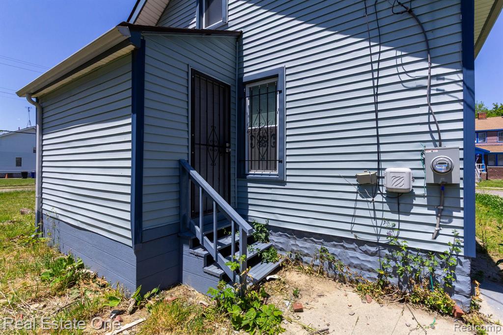 6427 Linsdale Street Property Photo 27