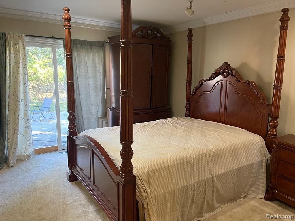 297 Vreeland Drive Property Photo 7