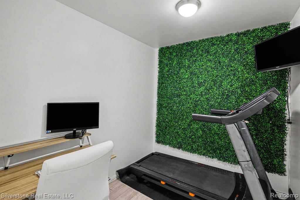 3267 Camden Drive Property Photo 25