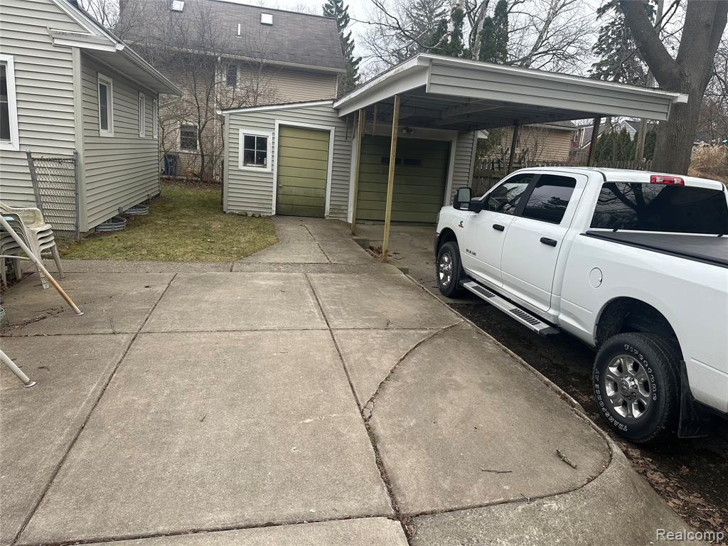 1315 Lutz Avenue Property Photo 17
