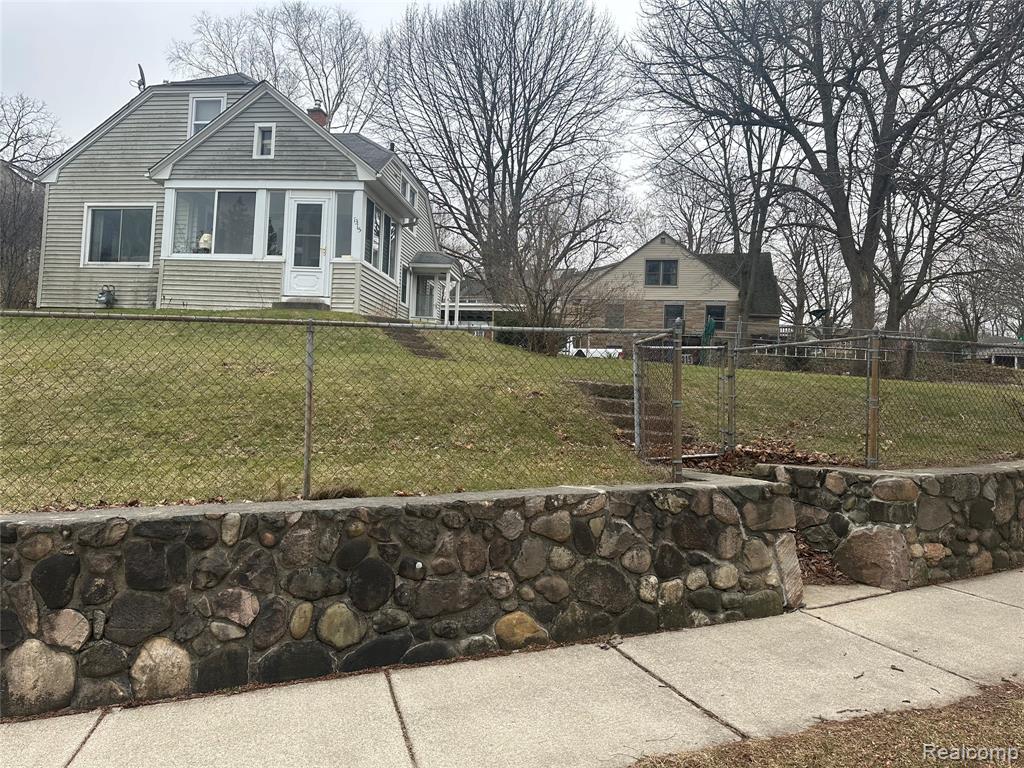 1315 Lutz Avenue Property Photo 20