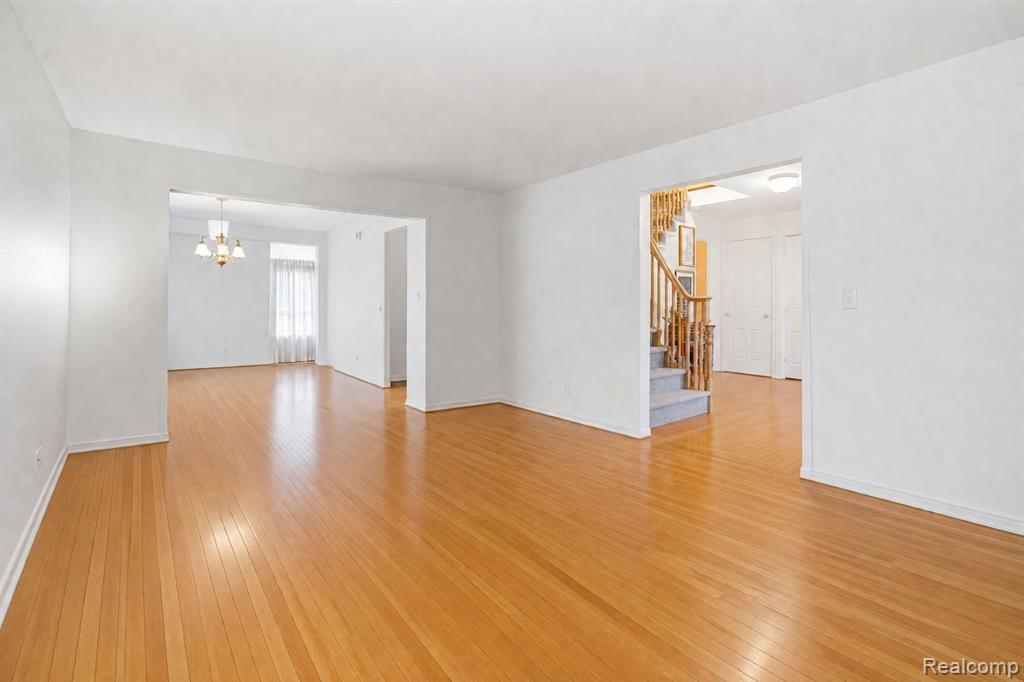 2931 Briarwood Drive Property Photo 9