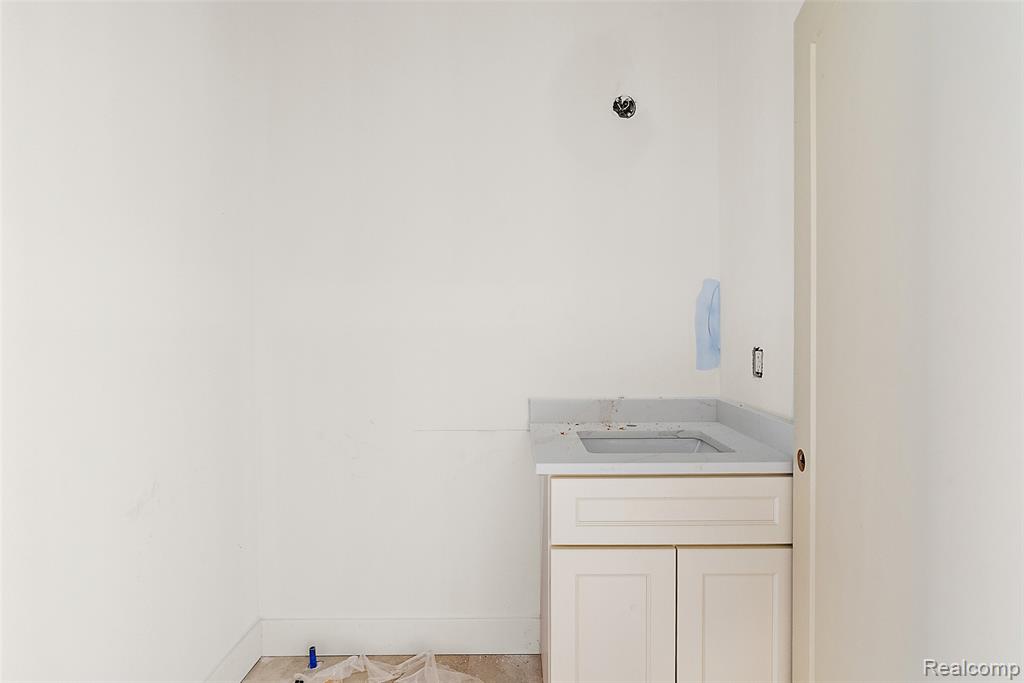60637 Schoenherr Road Road Property Photo 15
