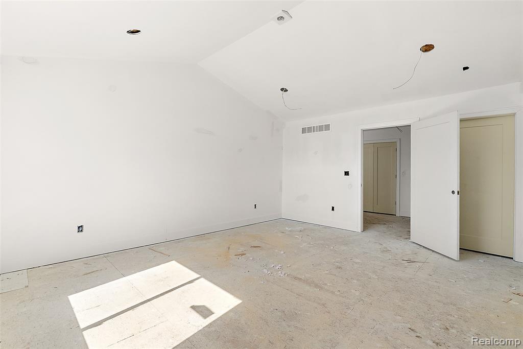 60637 Schoenherr Road Road Property Photo 18