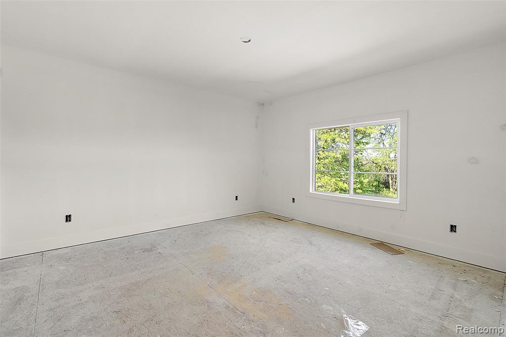 60637 Schoenherr Road Road Property Photo 22