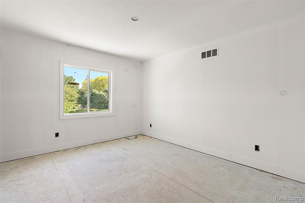 60637 Schoenherr Road Road Property Photo 25