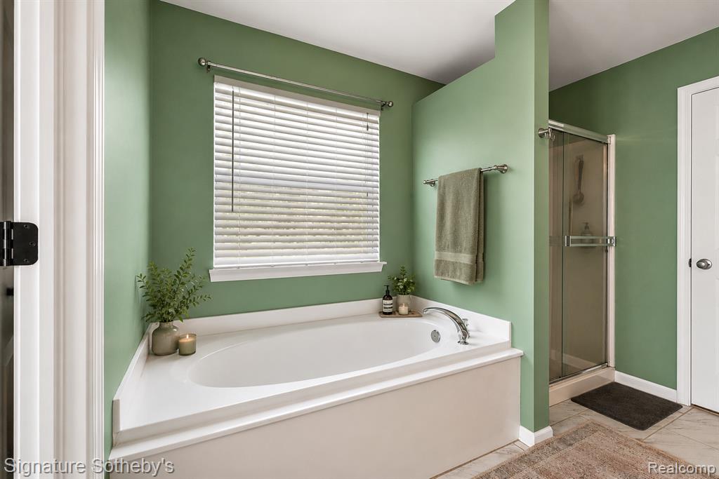 997 River Rock Drive Property Photo 17
