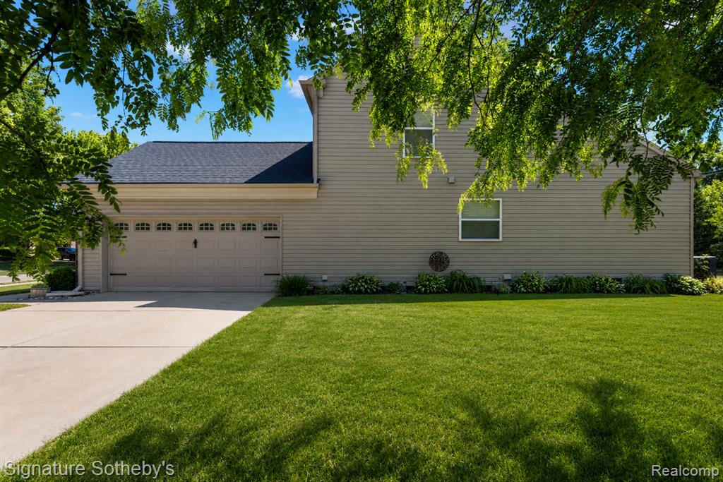 997 River Rock Drive Property Photo 27