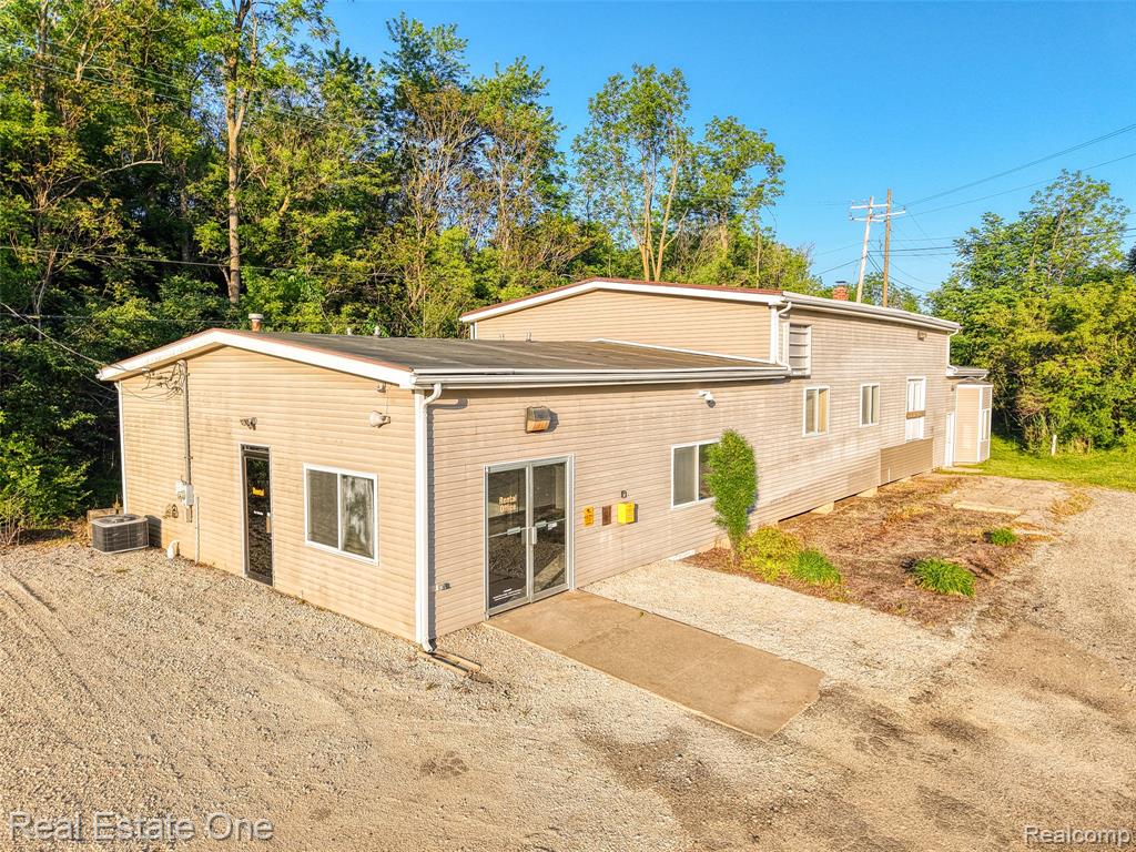 1621 Plymouth Road Property Photo 1