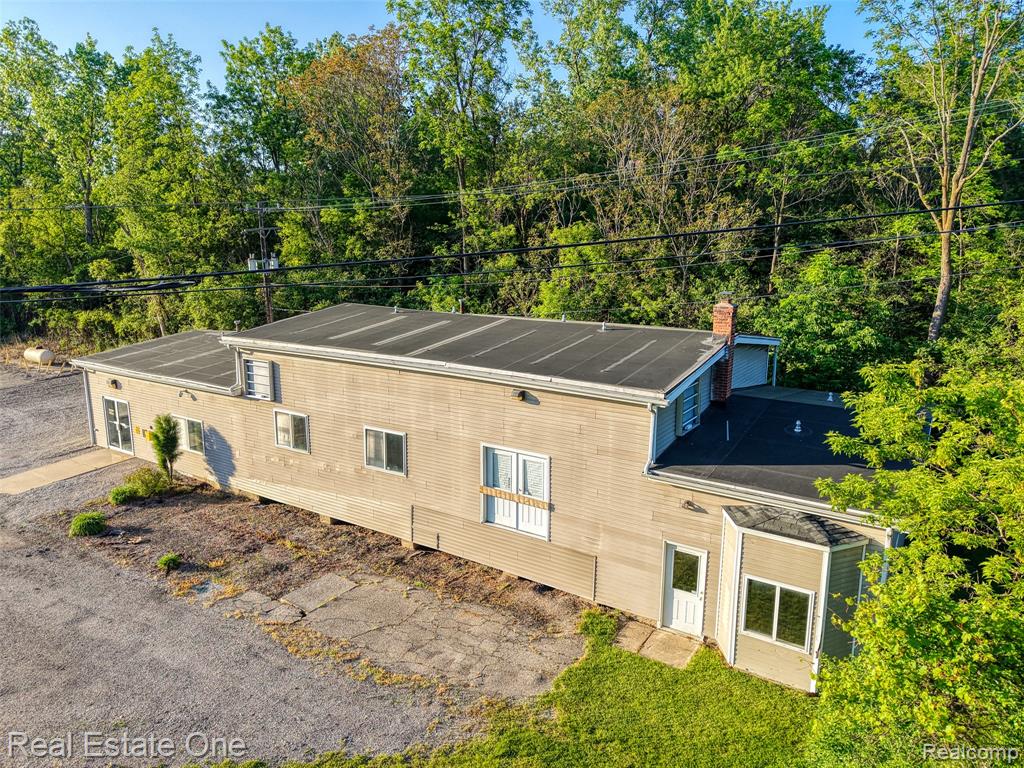1621 Plymouth Road Property Photo 2