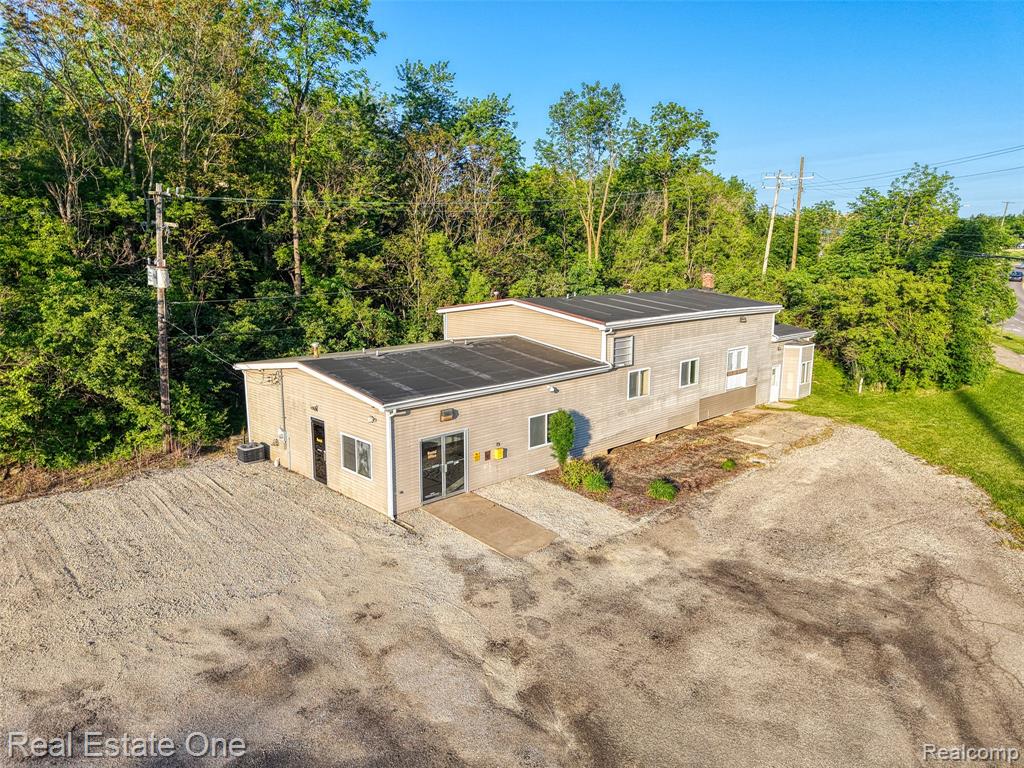 1621 Plymouth Road Property Photo 5