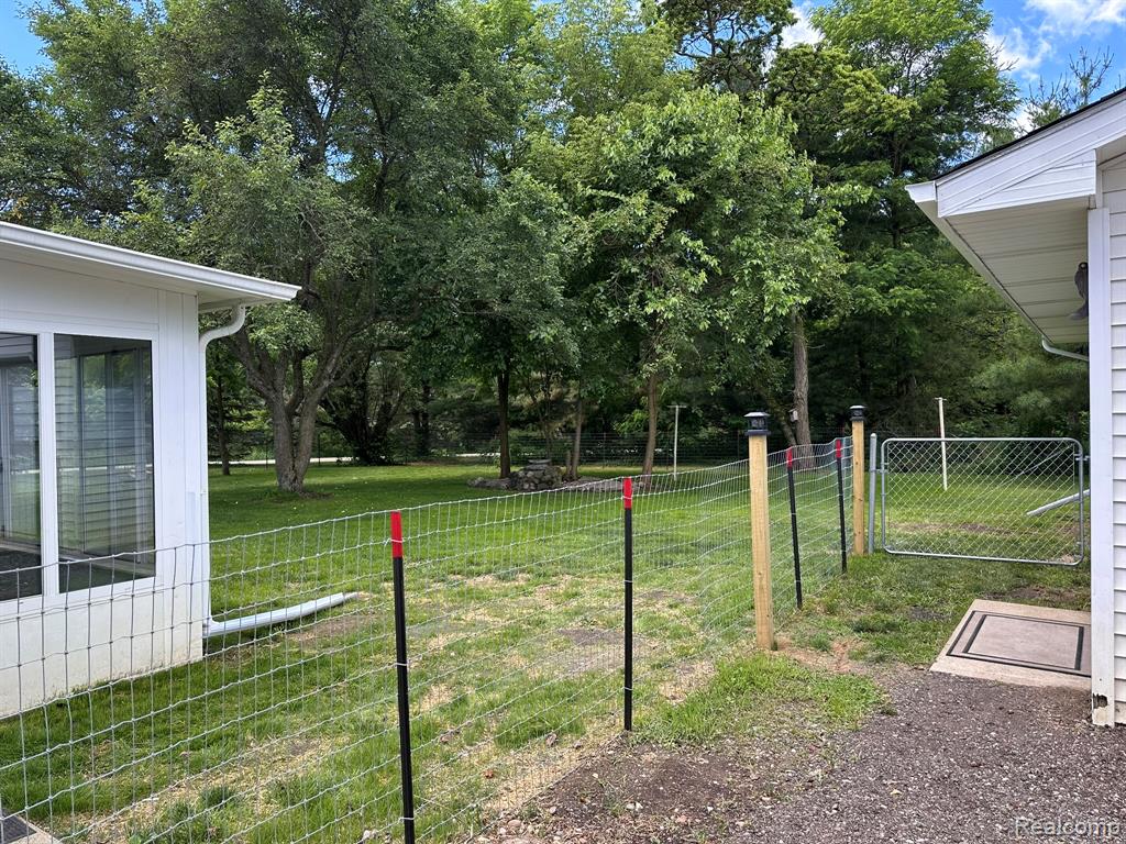 3157 N Irish Road Property Photo 7