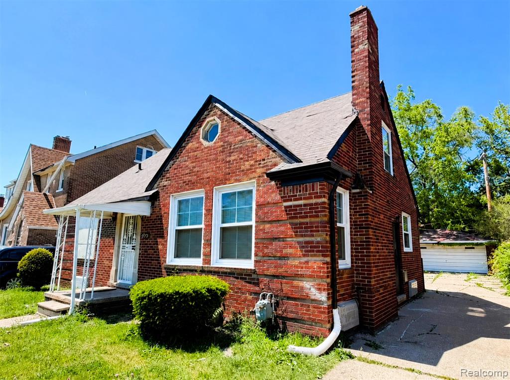8573 E Outer Drive Property Photo 44