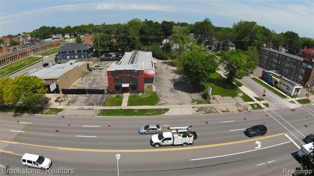 606 W Huron Street Property Photo 12