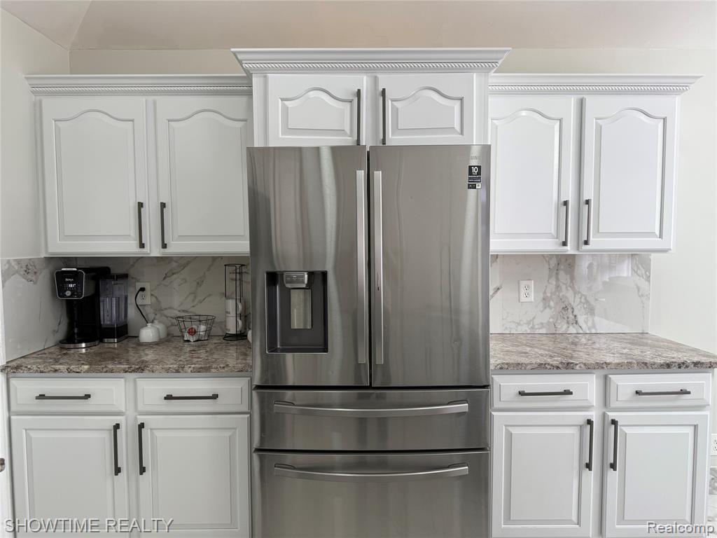 21523 Mackenzie Drive Property Photo 13