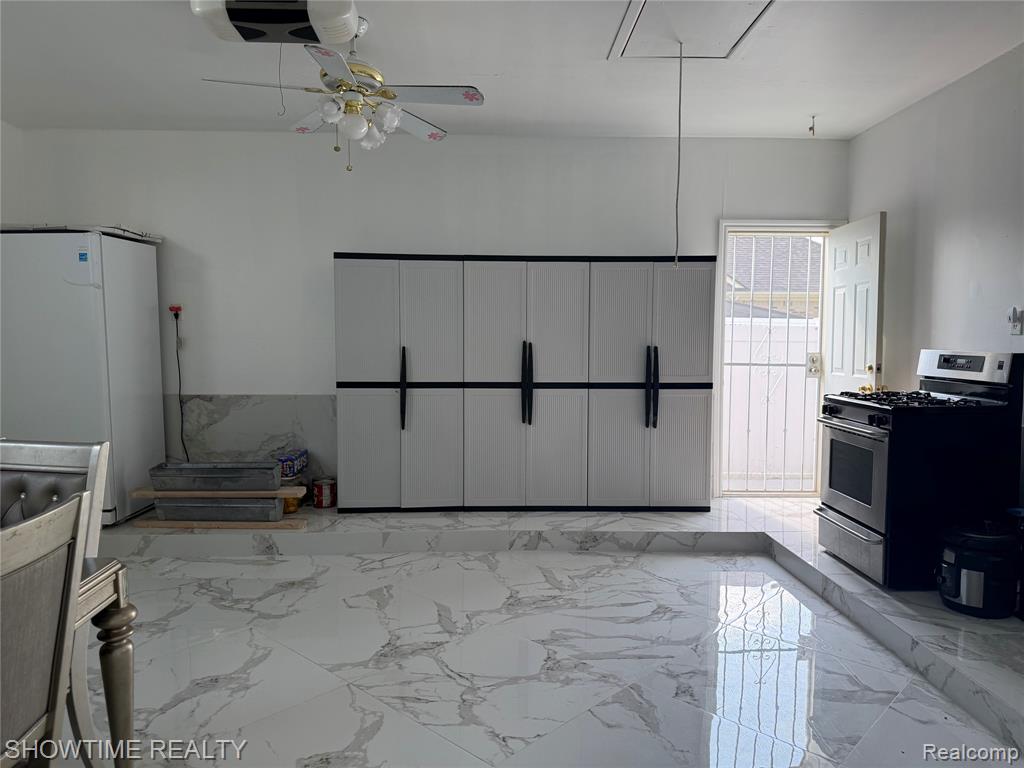 21523 Mackenzie Drive Property Photo 35