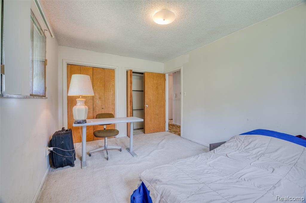 3020 Glengary Road Property Photo 20