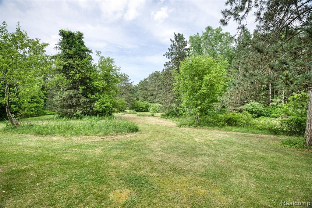 3020 Glengary Road Property Photo 42