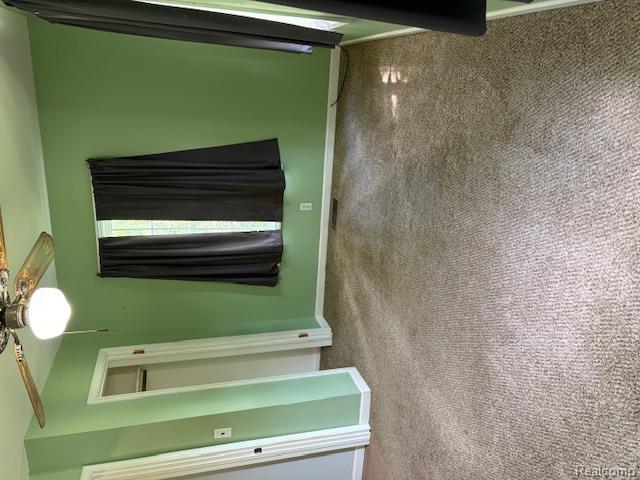 7057 Lapeer Road Property Photo 11