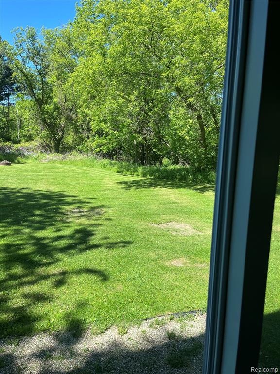 7057 Lapeer Road Property Photo 21
