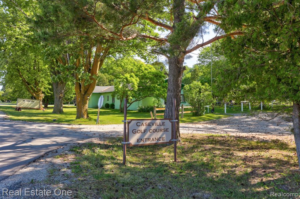 5848 Griggs Road Property Photo 5